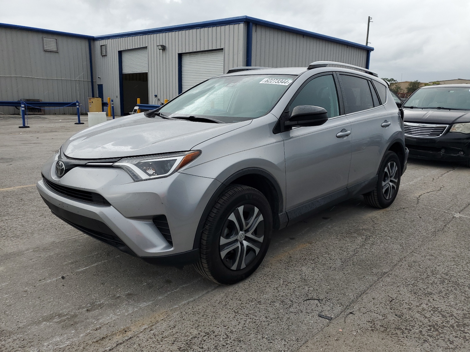 2017 Toyota Rav4 Le vin: 2T3ZFREV9HW336672