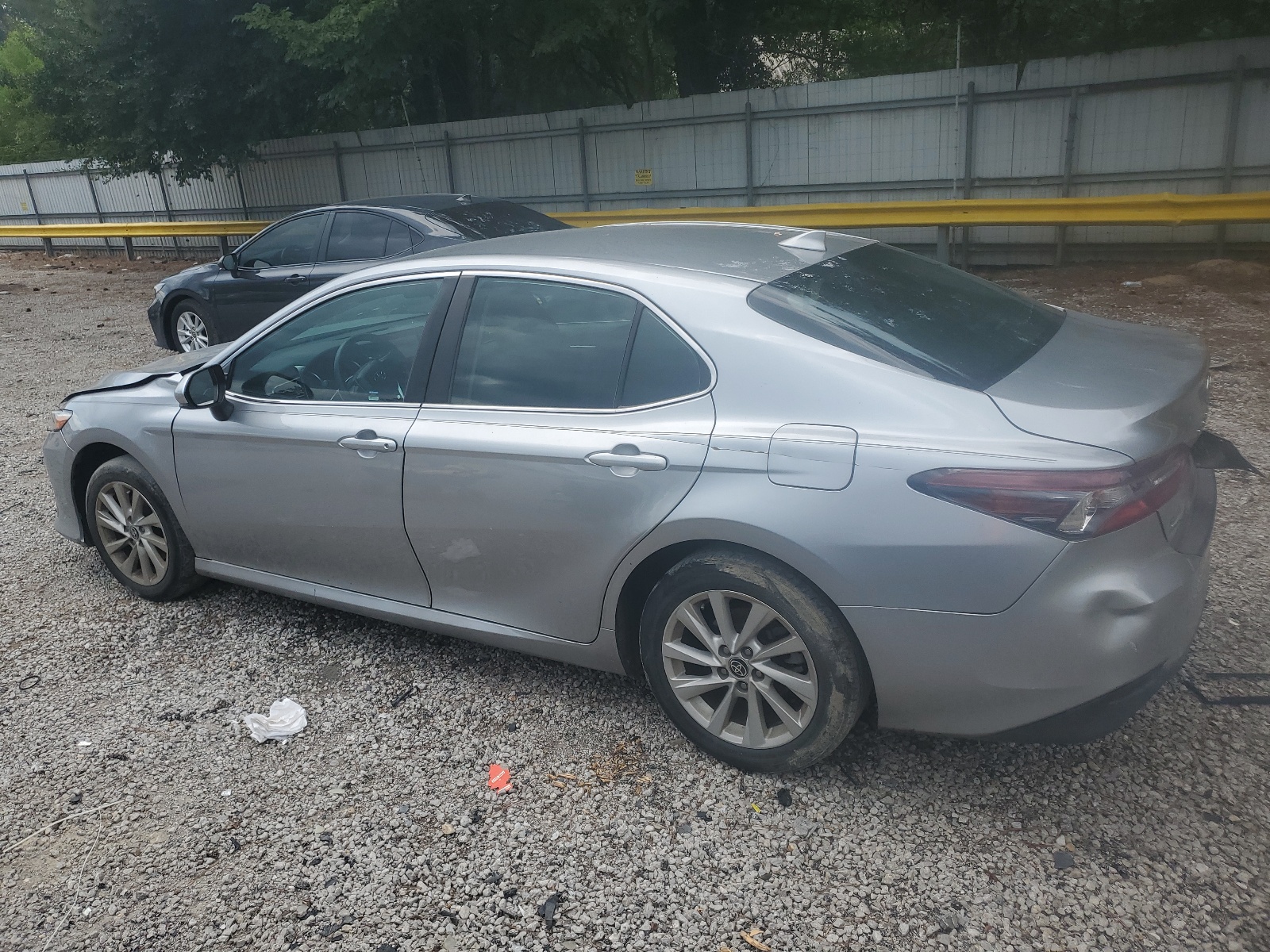 2022 Toyota Camry Le vin: 4T1C11AK4NU659310