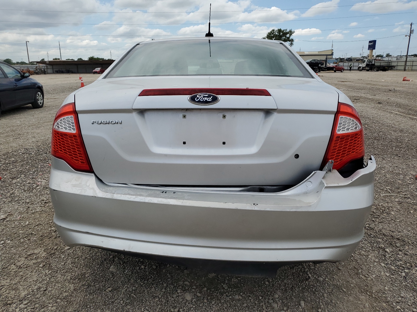 2012 Ford Fusion S vin: 3FAHP0GA0CR345262