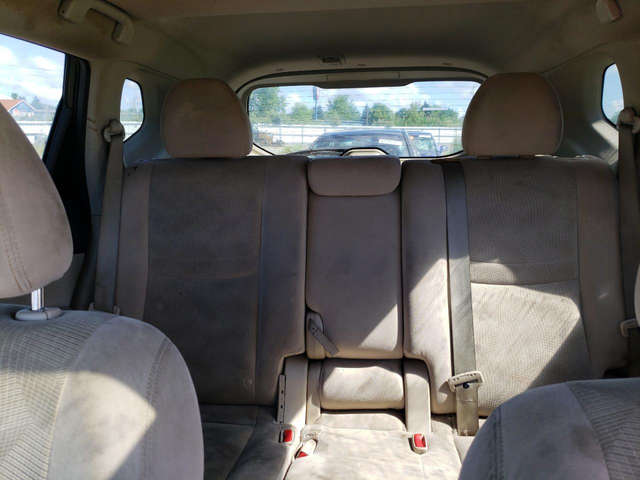 2015 Nissan Rogue S VIN: 5N1AT2MV5FC770288 Lot: 61110604