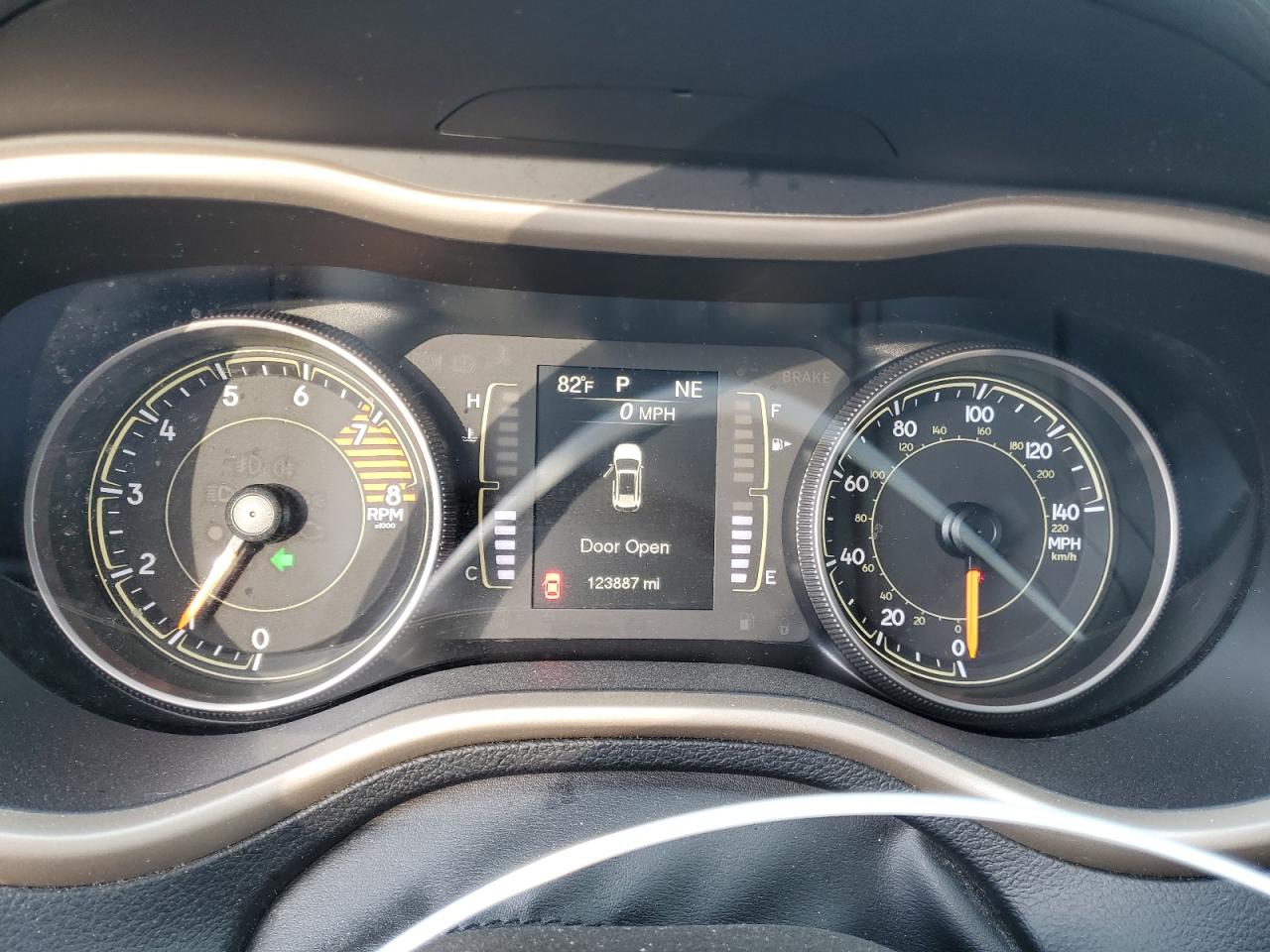 2017 Jeep Cherokee Latitude VIN: 1C4PJMCS7HW513609 Lot: 64073614