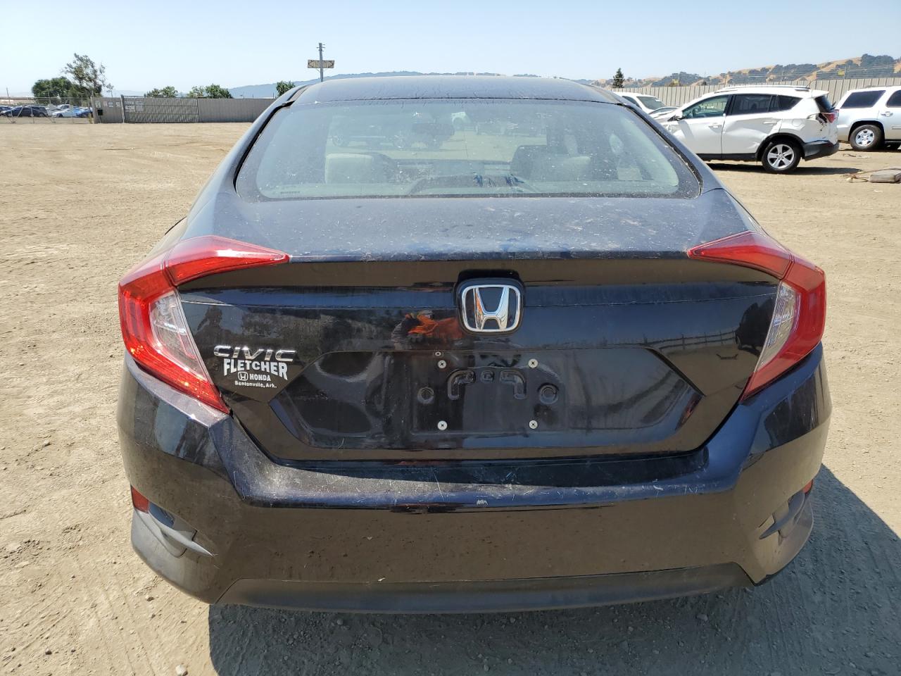 19XFC2F50GE041813 2016 Honda Civic Lx