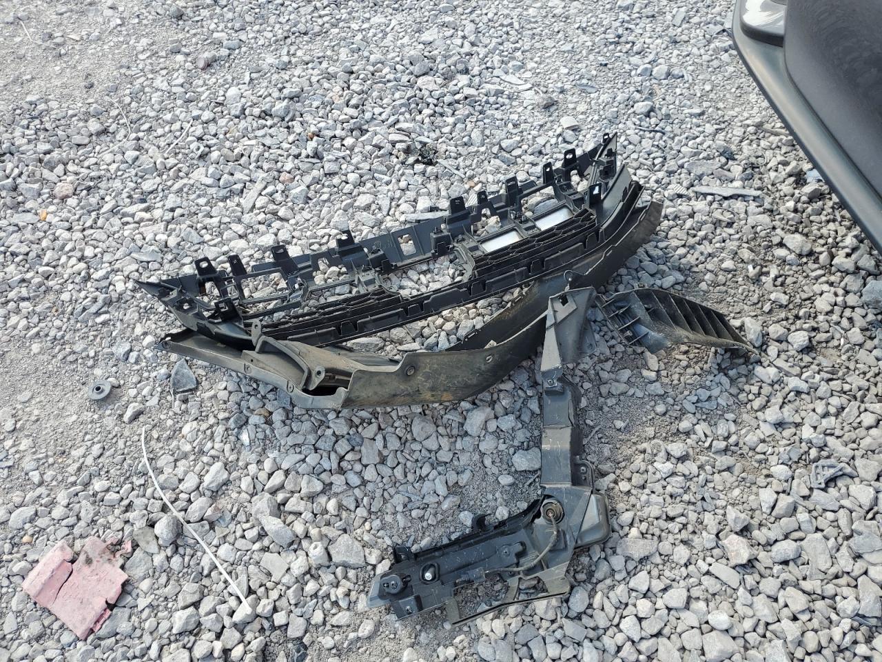 2018 Honda Clarity Touring VIN: JHMZC5F36JC001018 Lot: 62985294