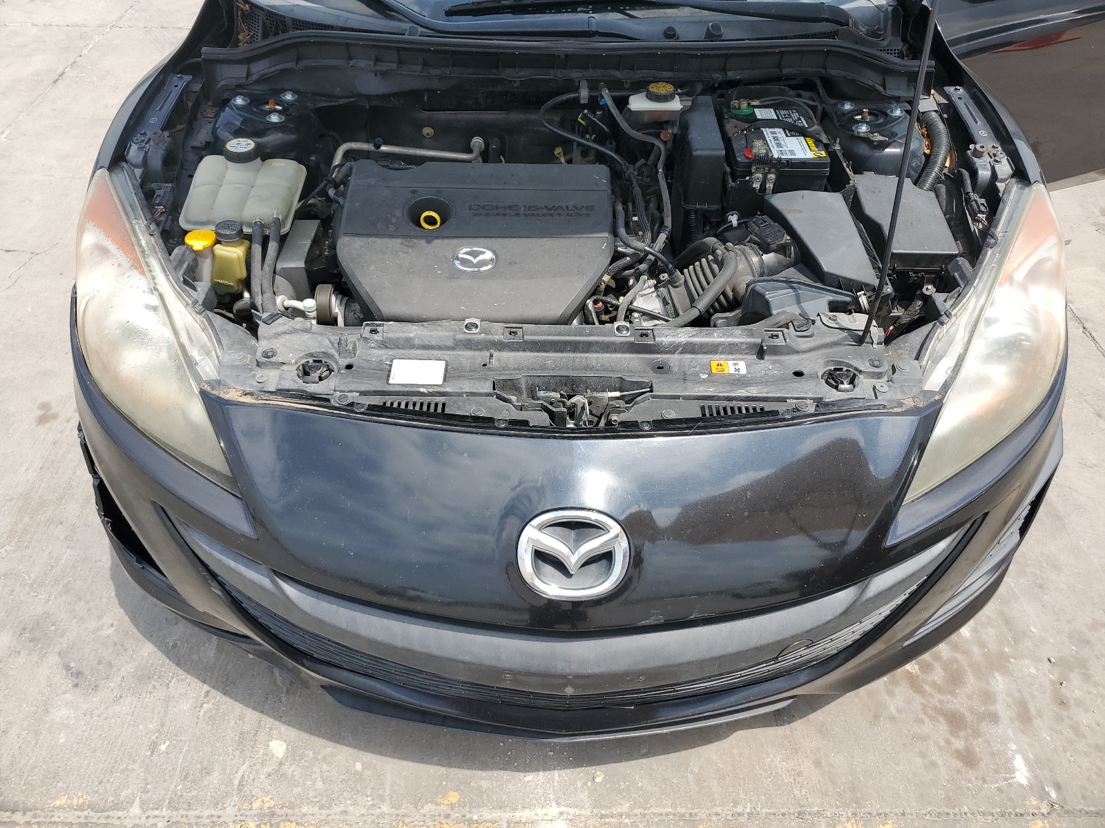 JM1BL1VF2B1438504 2011 Mazda 3 I