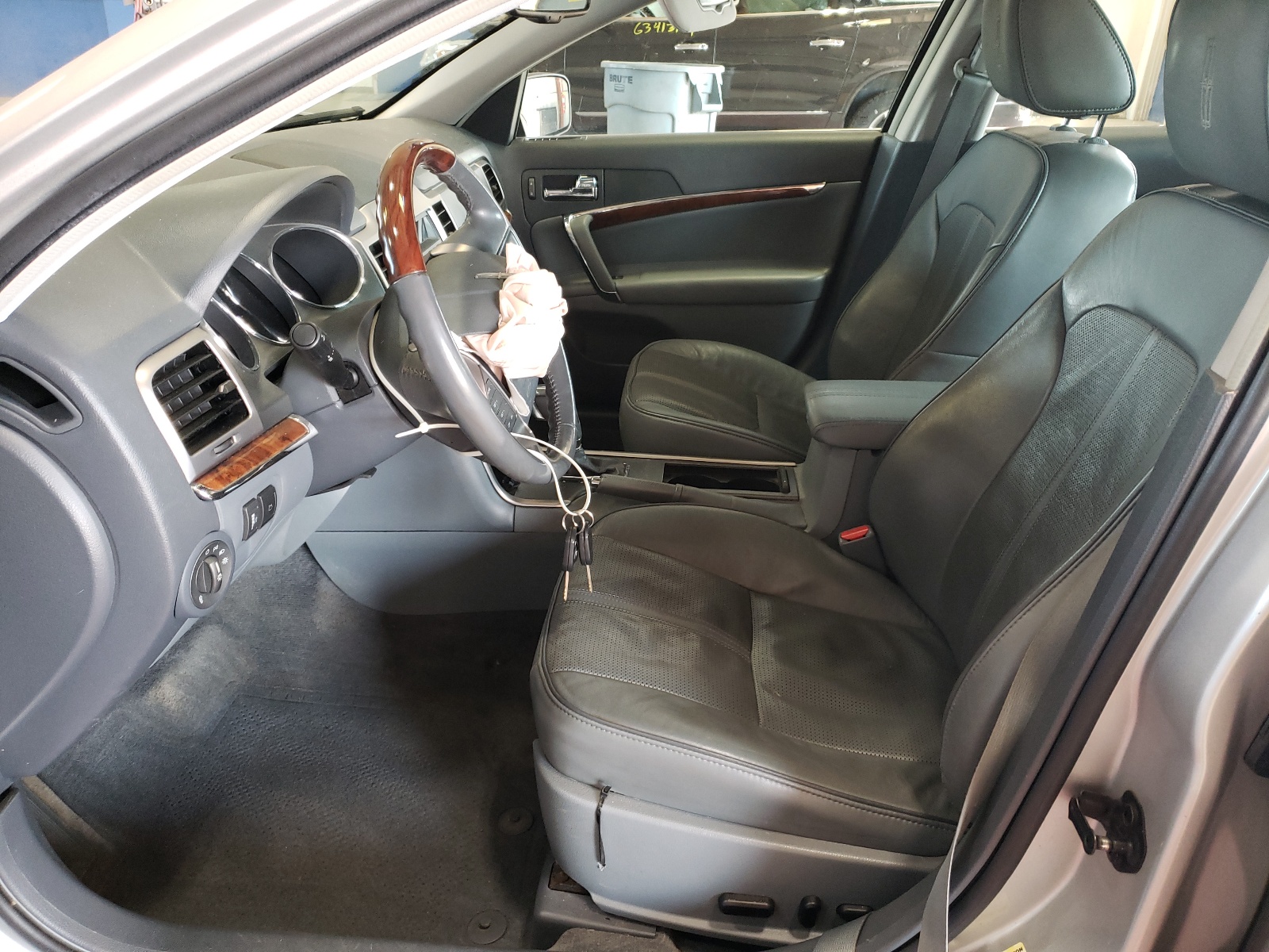 3LNHL2JC3AR751556 2010 Lincoln Mkz