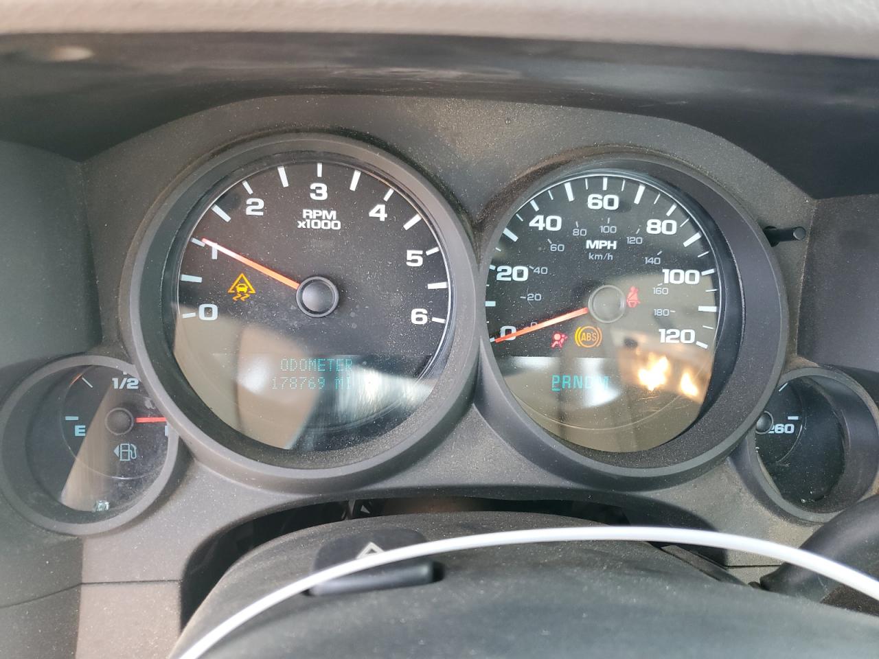 2011 Chevrolet Silverado K1500 VIN: 1GCNKPE02BZ328469 Lot: 63971704