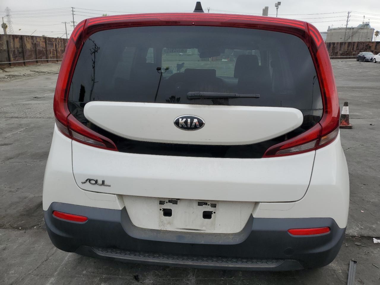 KNDJ23AU0L7085838 Kia Soul LX 6