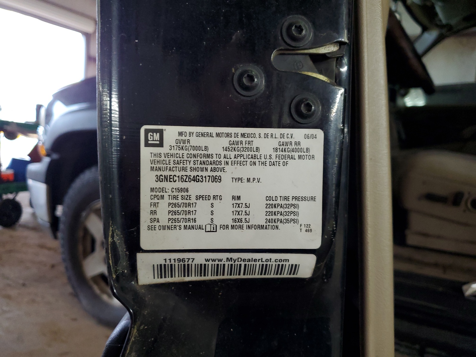 3GNEC16Z64G317069 2004 Chevrolet Suburban C1500