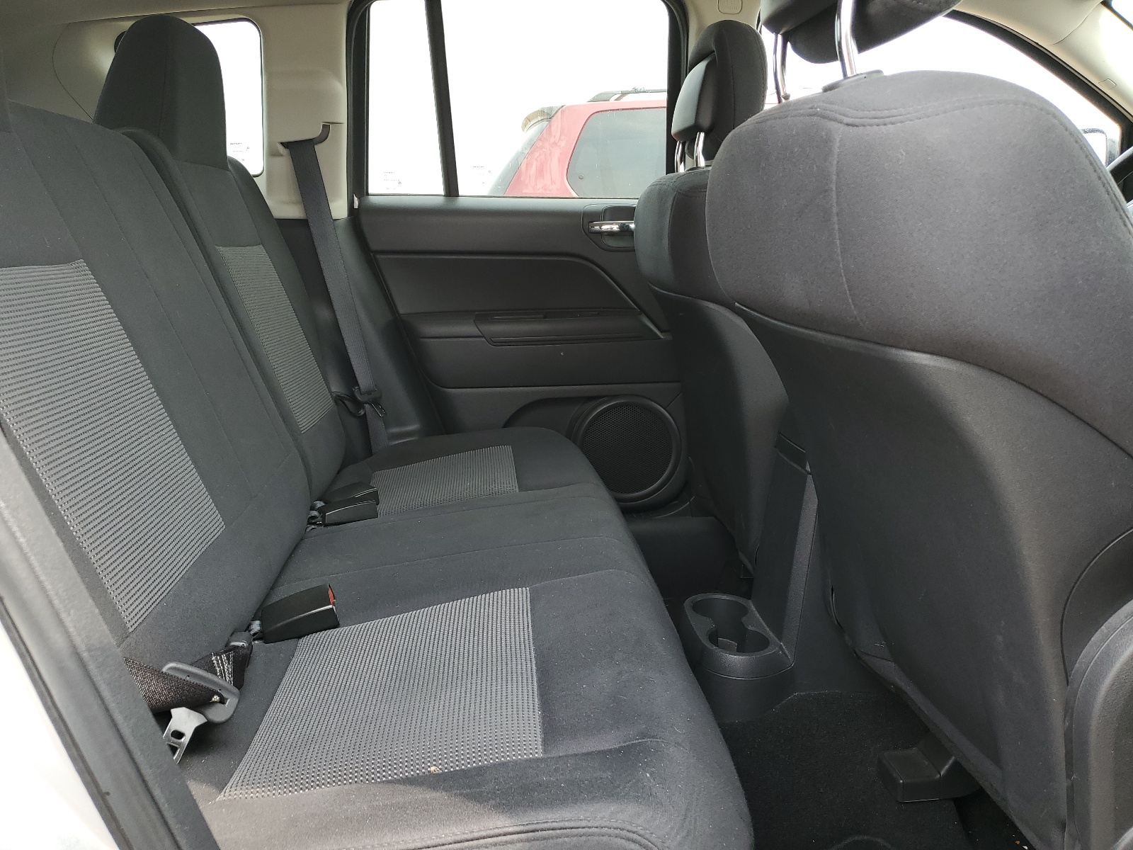 1J4NT4FB9BD260321 2011 Jeep Compass