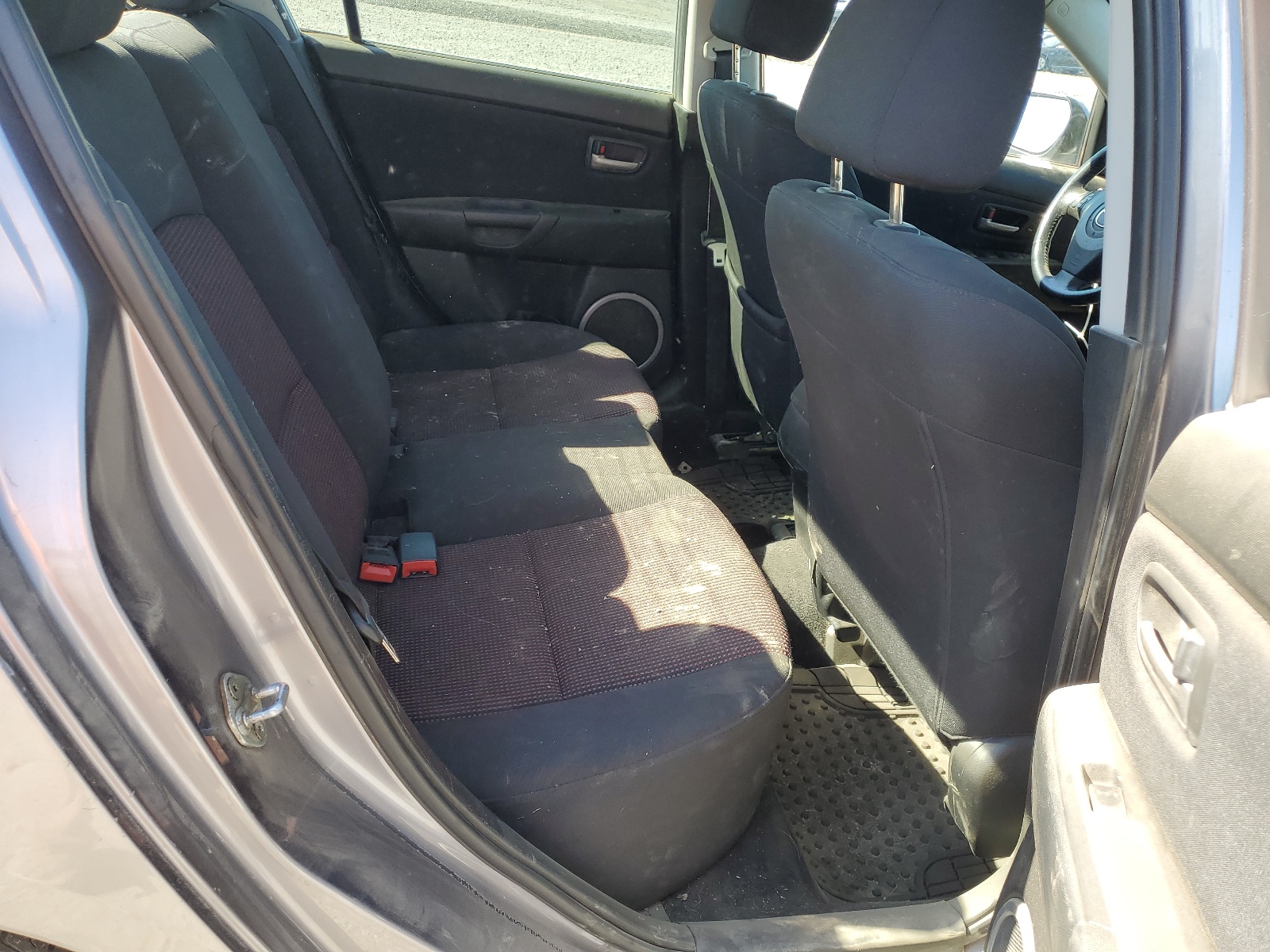 JM1BK323261479424 2006 Mazda 3 S