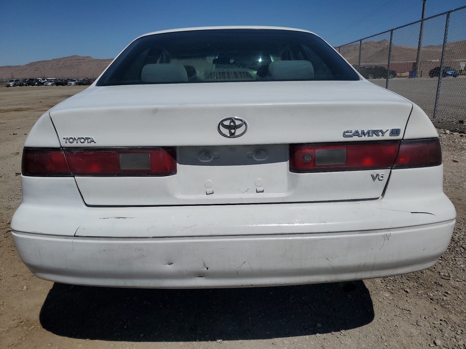 JT2BF22KXX0177563 1999 Toyota Camry Le