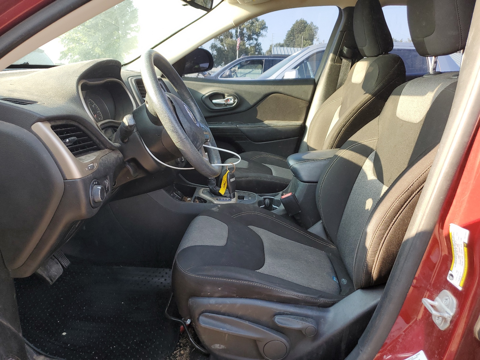 1C4PJLAB5EW149201 2014 Jeep Cherokee Sport