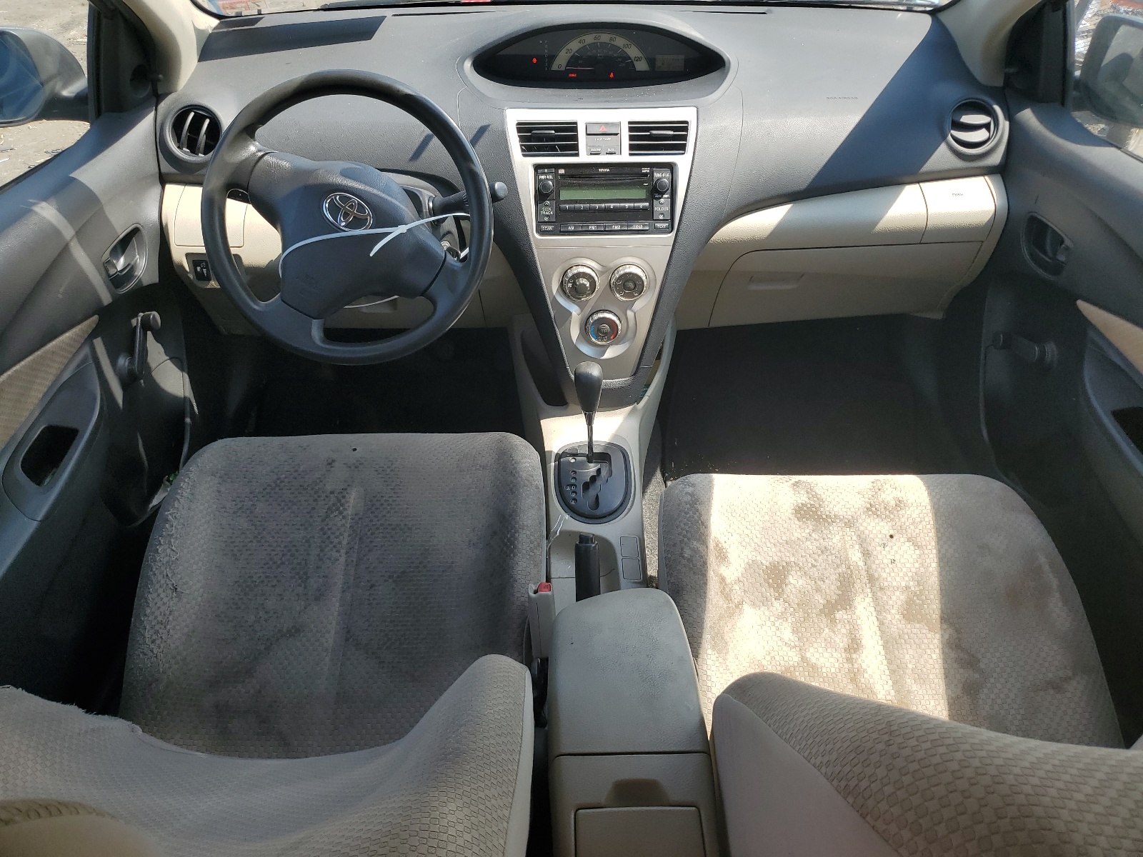 JTDBT923084011550 2008 Toyota Yaris