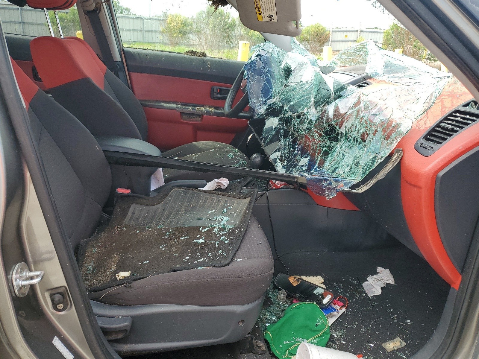 KNDJT2A25B7214368 2011 Kia Soul +