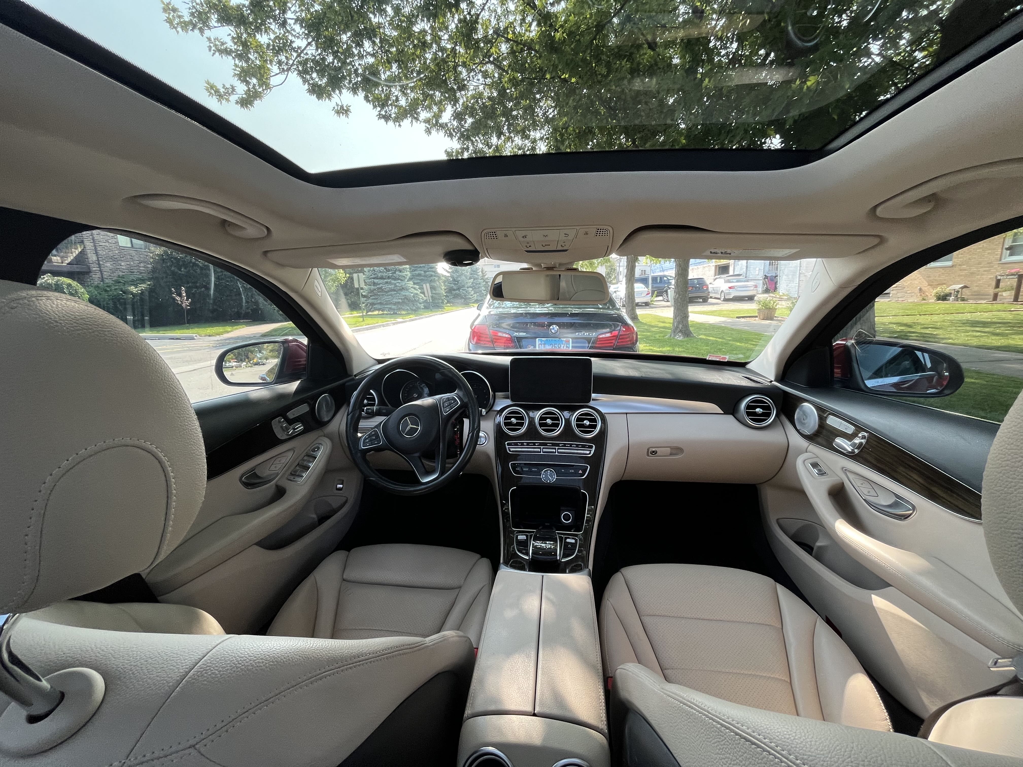 2018 Mercedes-Benz C 300 4Matic vin: 55SWF4KBXJU235666