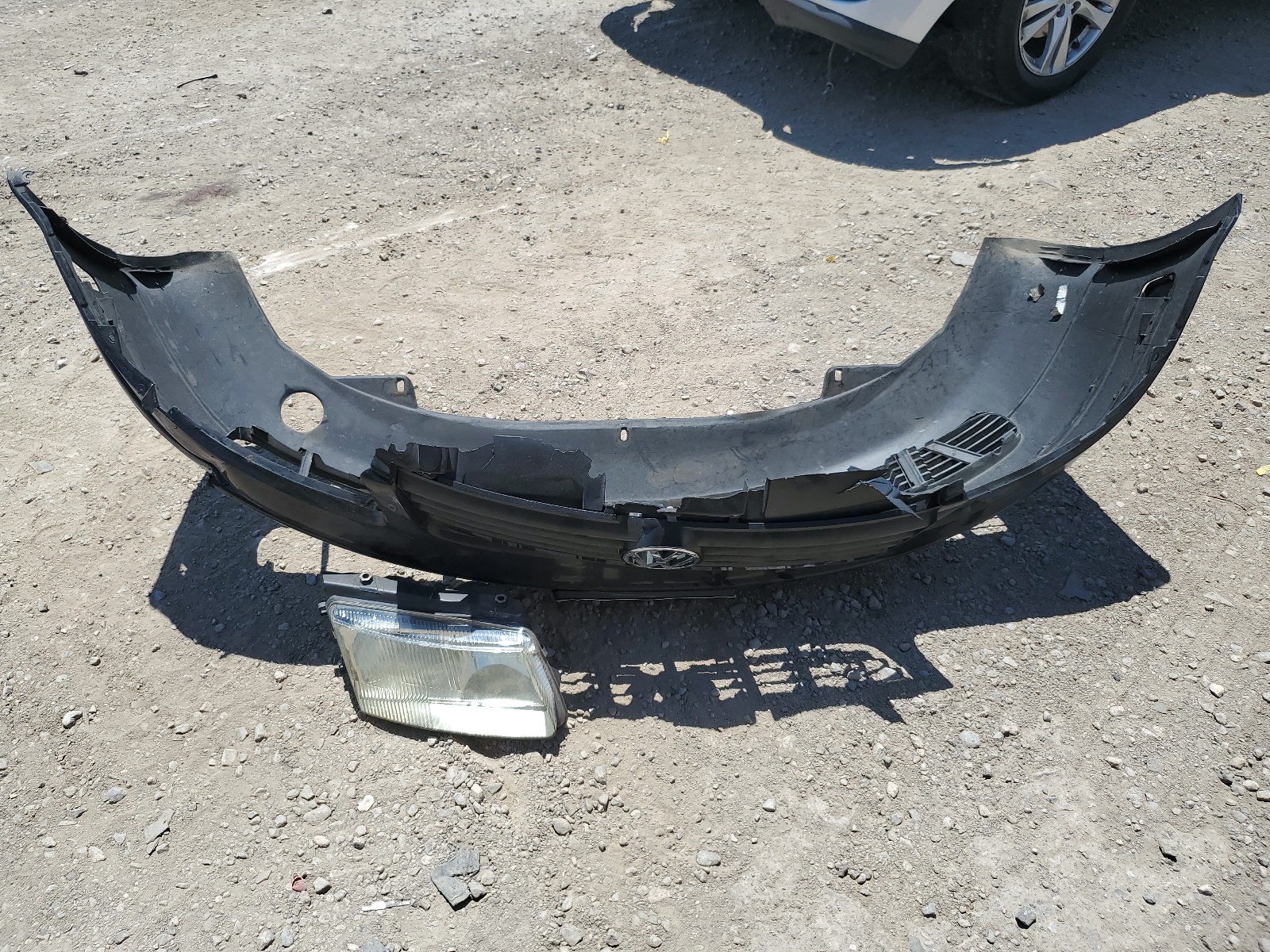 WVWMA23B8YE137418 2000 Volkswagen Passat Gls