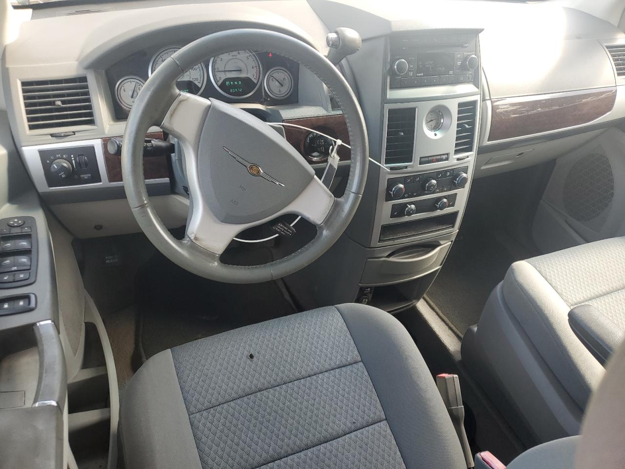 2010 Chrysler Town & Country Touring VIN: 2A4RR5D12AR149024 Lot: 64203764