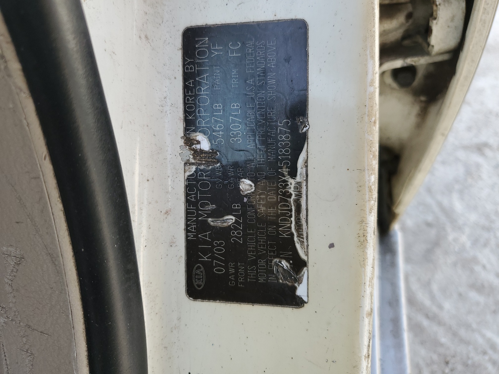 KNDJD733X45183875 2004 Kia Sorento Ex