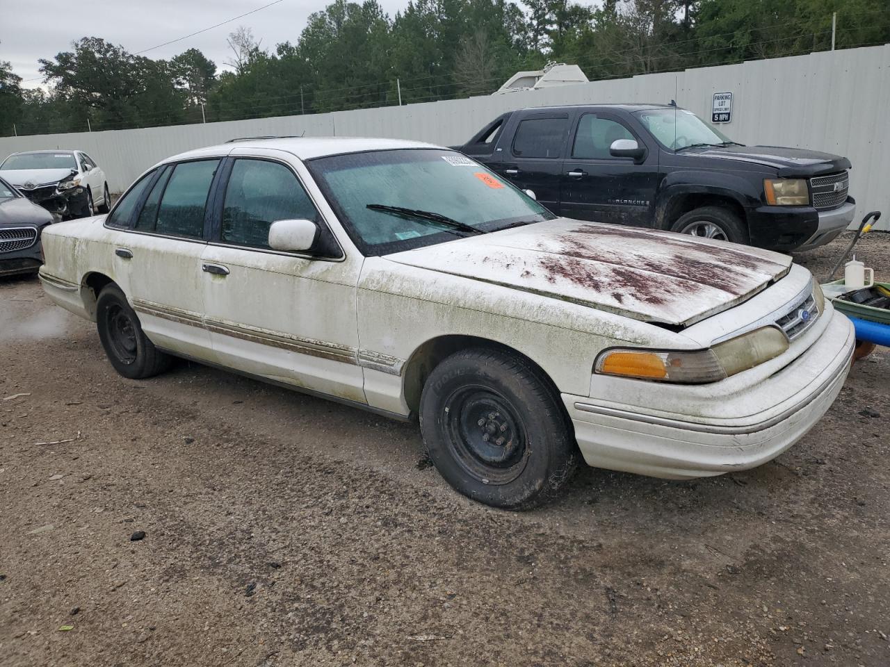 1997 Ford Crown Victoria VIN: 2FALP73W7VX129112 Lot: 63902234