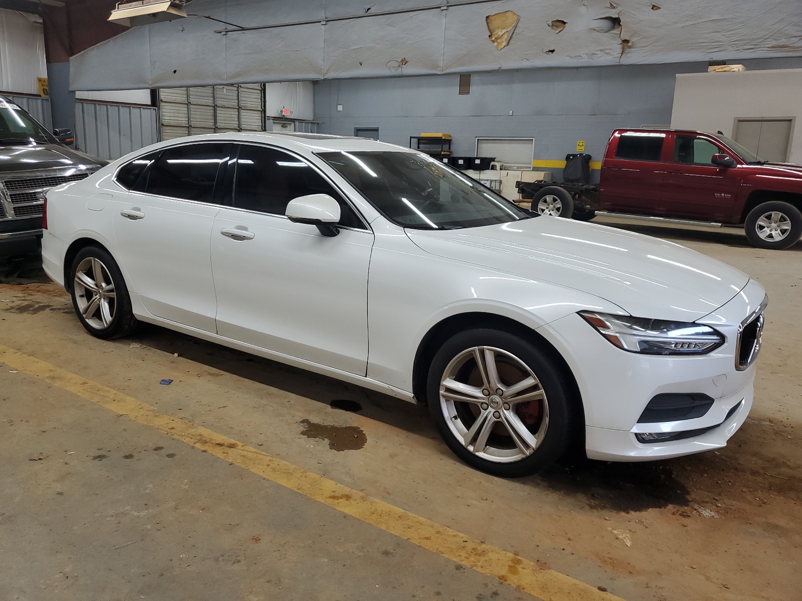 2017 Volvo S90 T5 Momentum vin: YV1102AKXH1010261