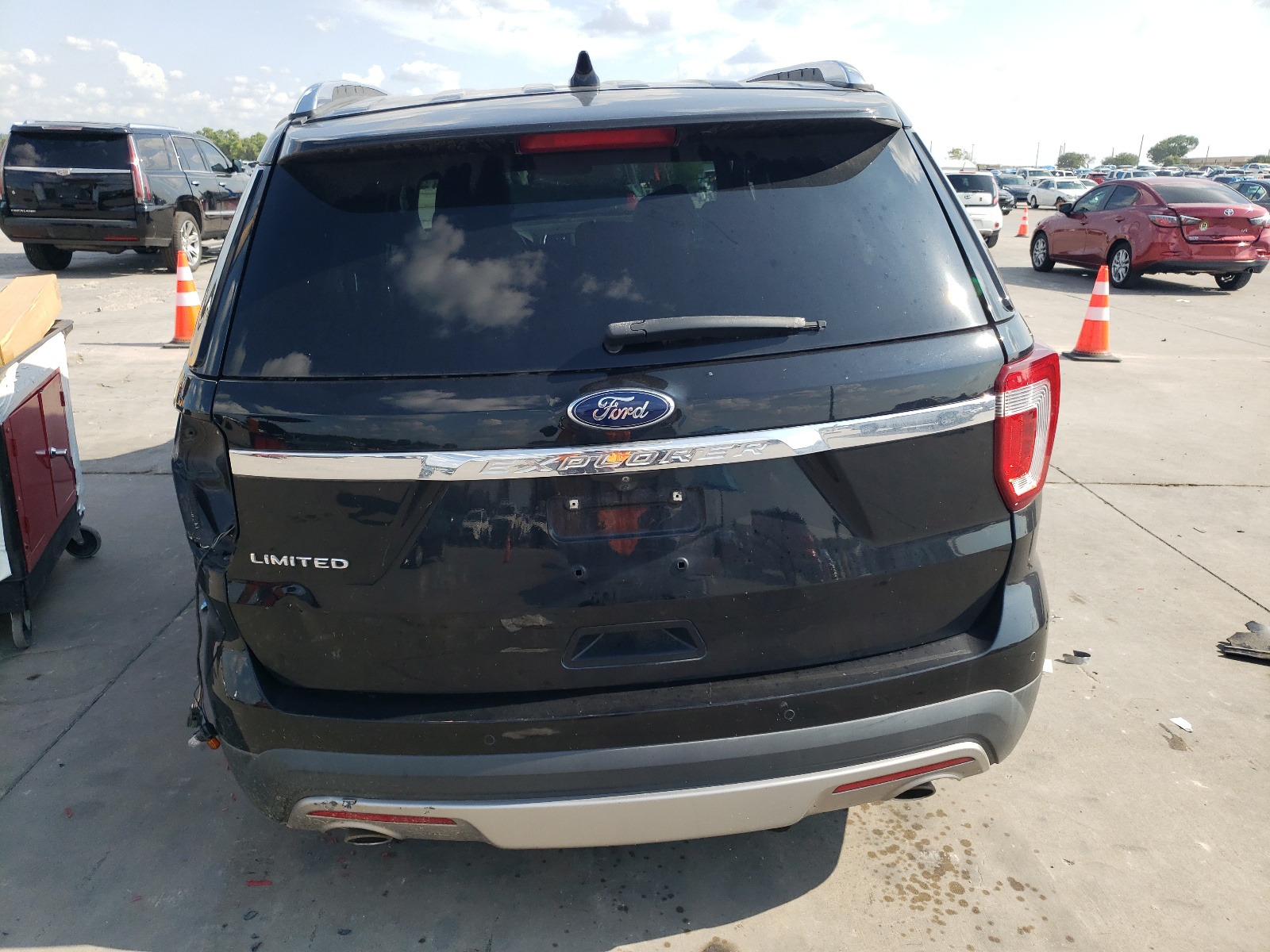 2017 Ford Explorer Limited vin: 1FM5K7F86HGD85360