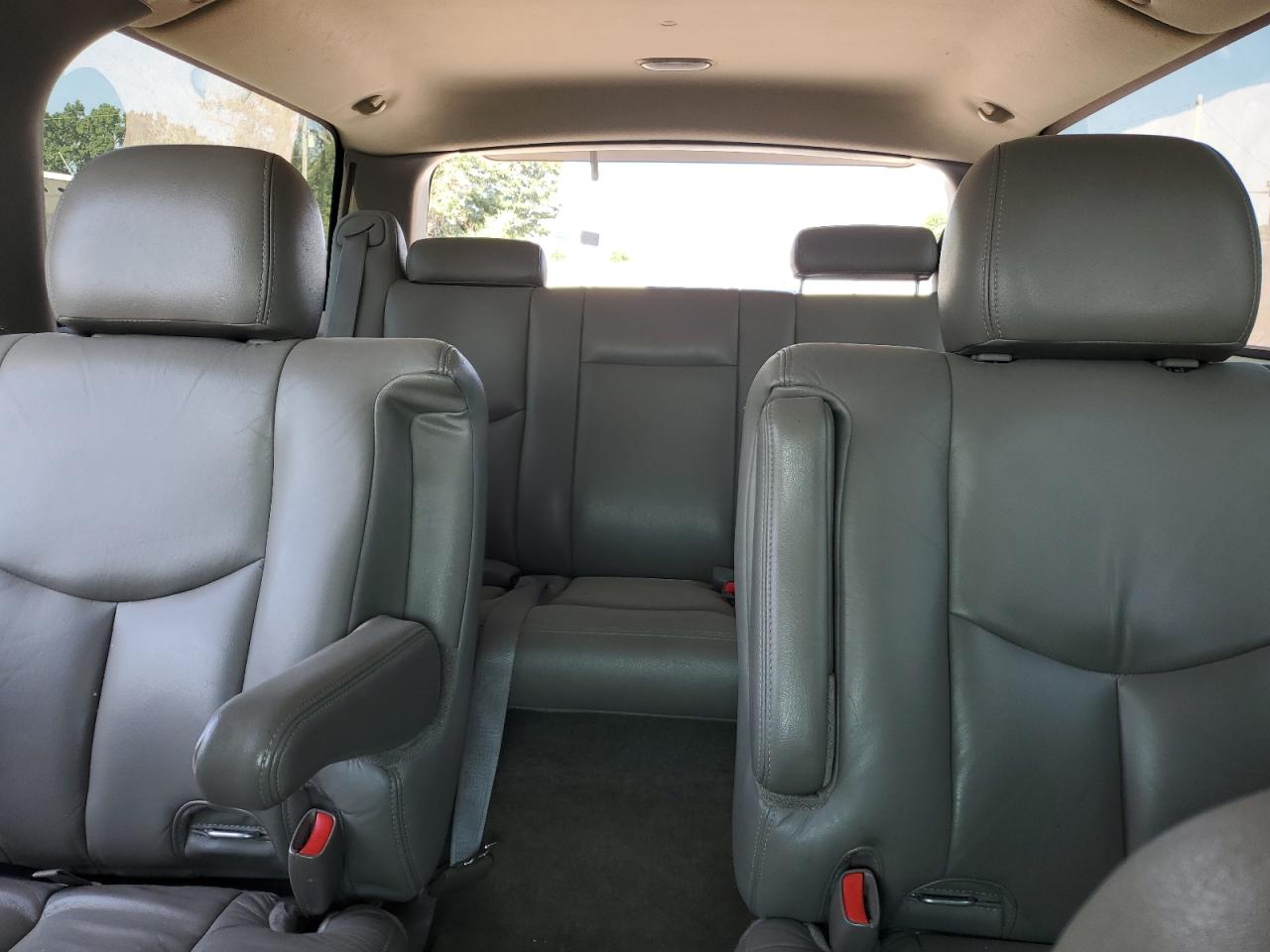 2004 Chevrolet Suburban K1500 VIN: 1GNFK16Z34J205769 Lot: 63396554