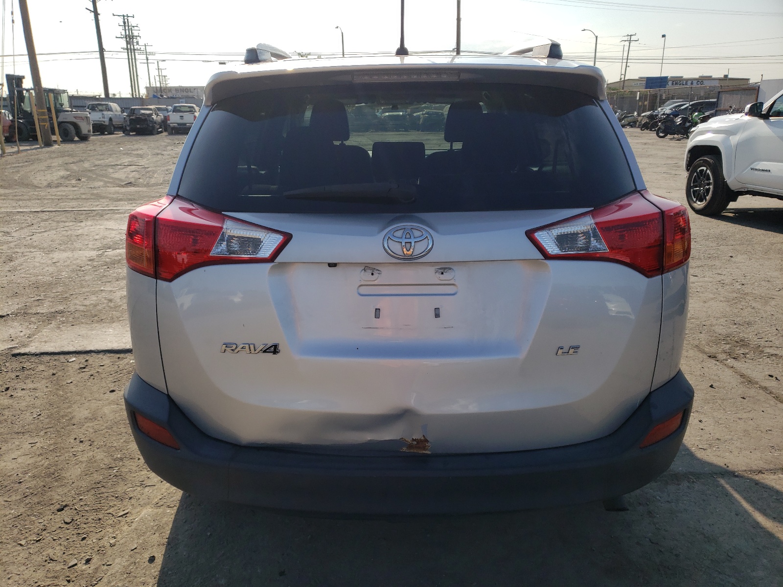 2015 Toyota Rav4 Le vin: JTMZFREV3FJ050893