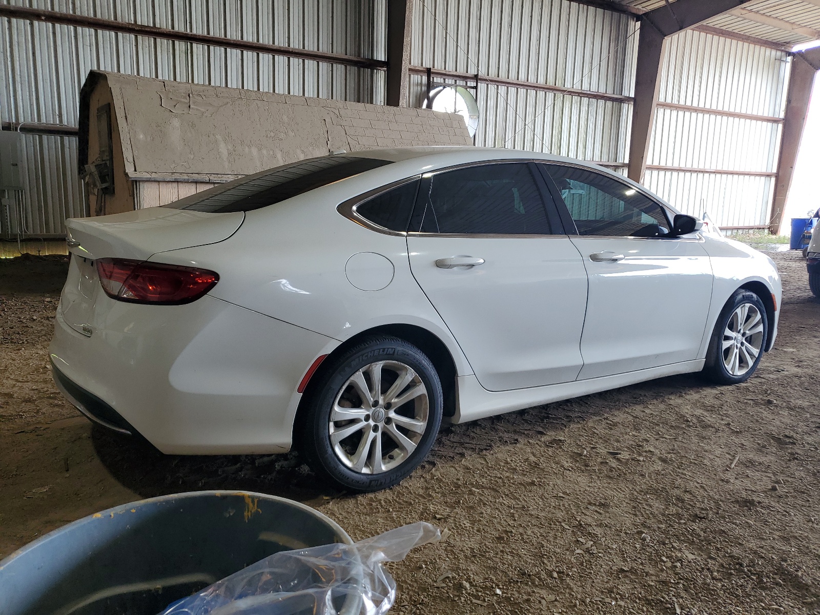 2015 Chrysler 200 Limited vin: 1C3CCCAB1FN707775