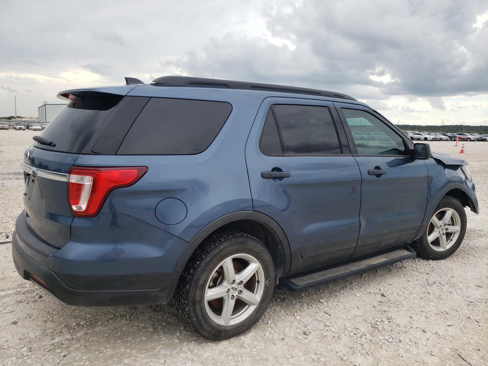 2018 Ford Explorer vin: 1FM5K7B85JGB88305