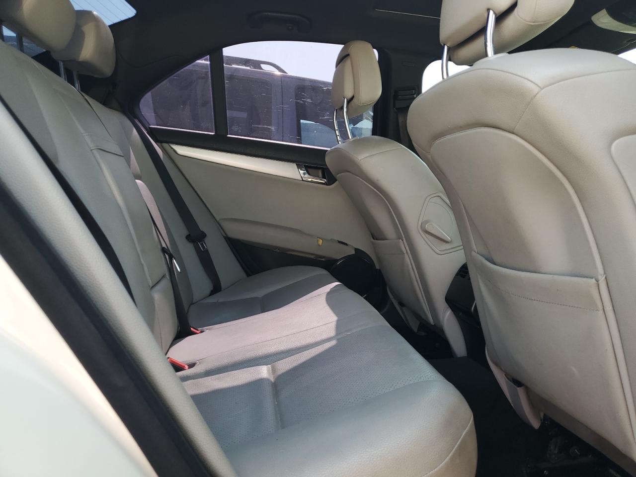 2009 Mercedes-Benz C 300 VIN: WDDGF54X89F244089 Lot: 64382424