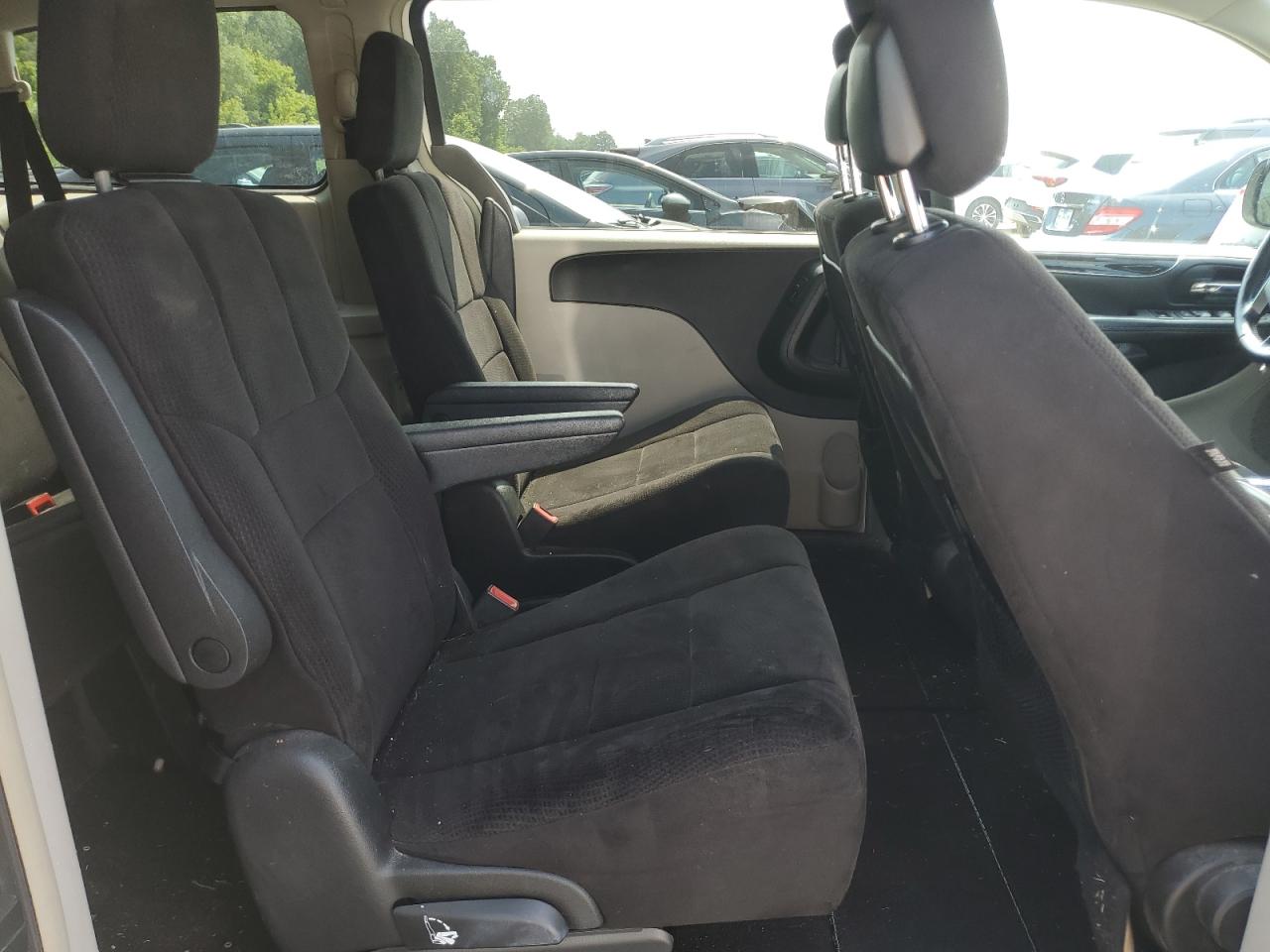 2011 Chrysler Town & Country Touring VIN: 2A4RR5DG5BR649099 Lot: 61430964