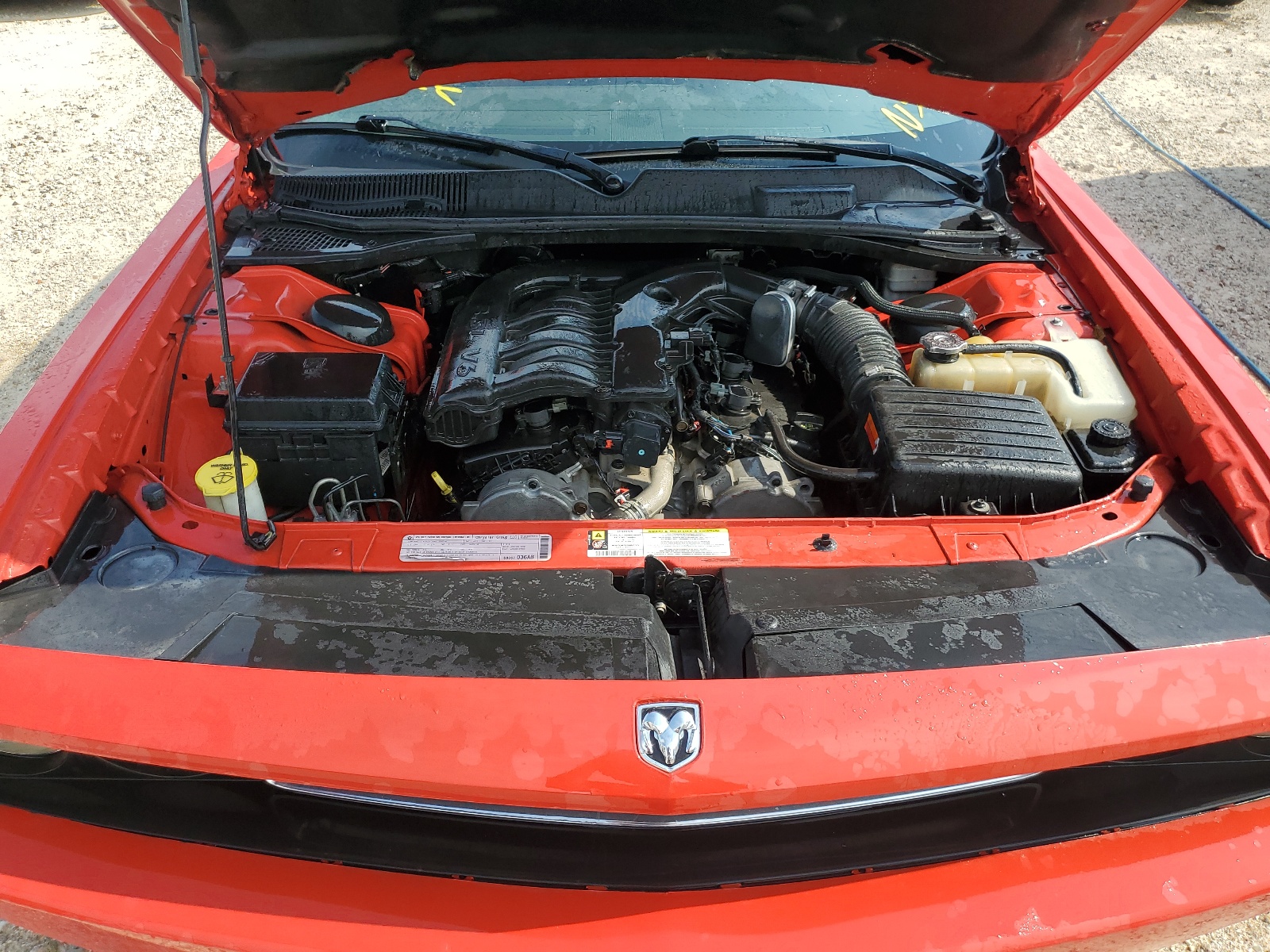 2B3CJ4DV8AH283804 2010 Dodge Challenger Se