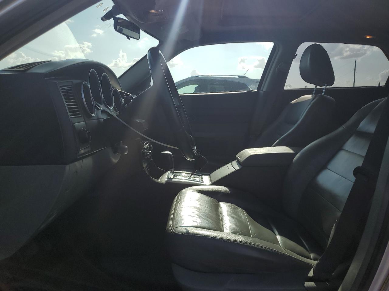 2005 Dodge Magnum R/T VIN: 2D4GV58275H613693 Lot: 65378834