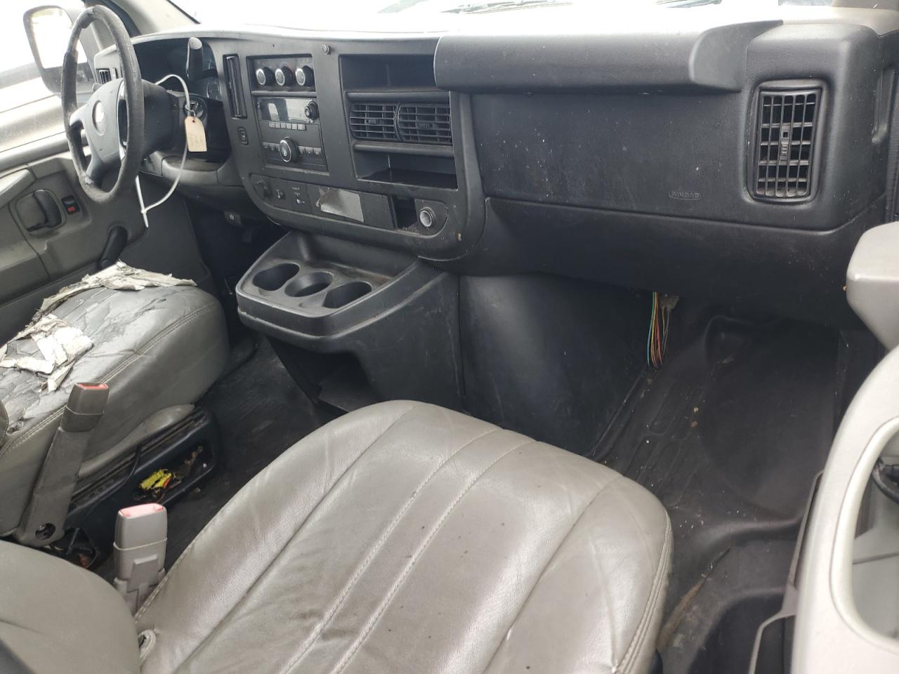 2012 Chevrolet Express - Image 8