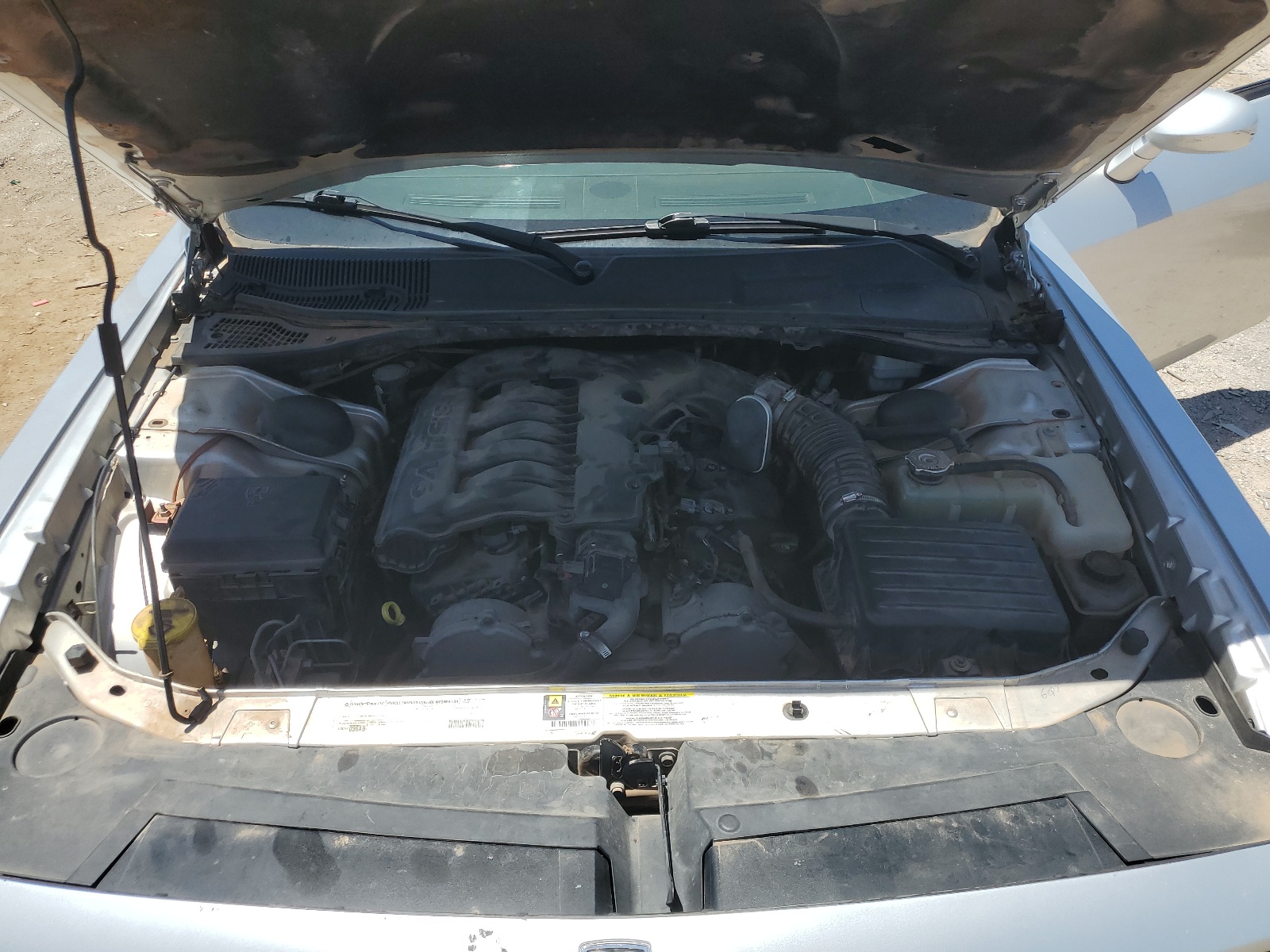 2B3CJ4DV0AH322885 2010 Dodge Challenger Se