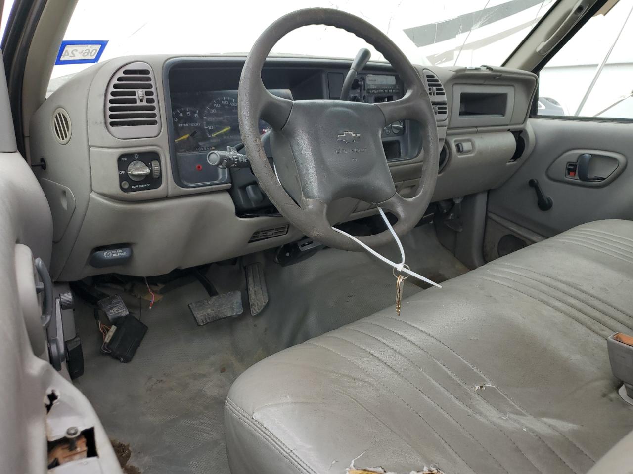 2000 Chevrolet Gmt-400 C3500-Hd VIN: 1GBKC34J7YF465683 Lot: 61756484