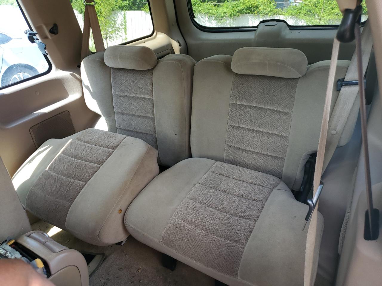 2000 Ford Explorer Sport VIN: 1FMYU60E7YUA49394 Lot: 61741144