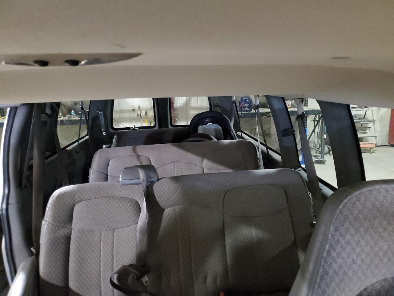 2005 Chevrolet Express G3500 VIN: 1GAHG39U351253913 Lot: 64017494