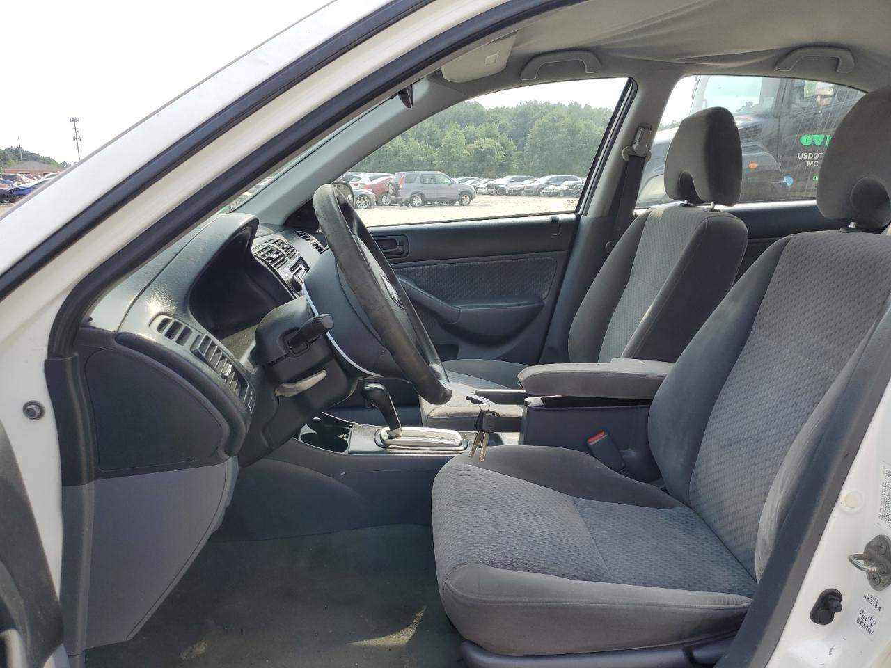 2004 Honda Civic Dx Vp VIN: 2HGES16334H621517 Lot: 64179374