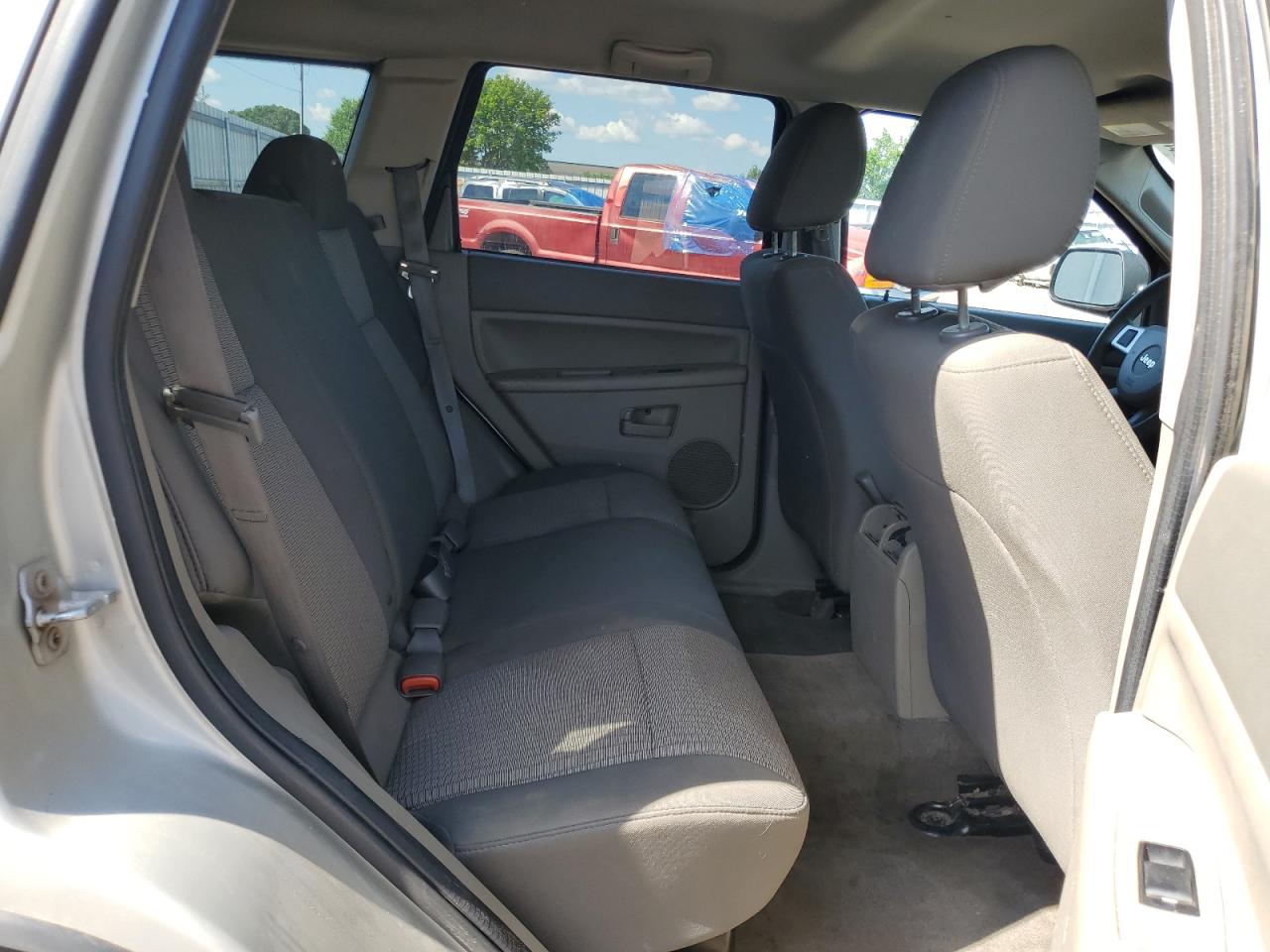 2008 Jeep Grand Cherokee Laredo VIN: 1J8HR48N58C215537 Lot: 63026584