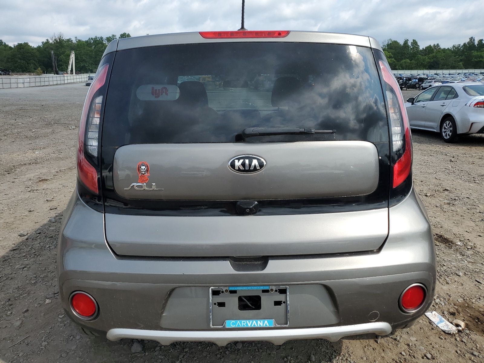 2017 Kia Soul + vin: KNDJP3A51H7410059