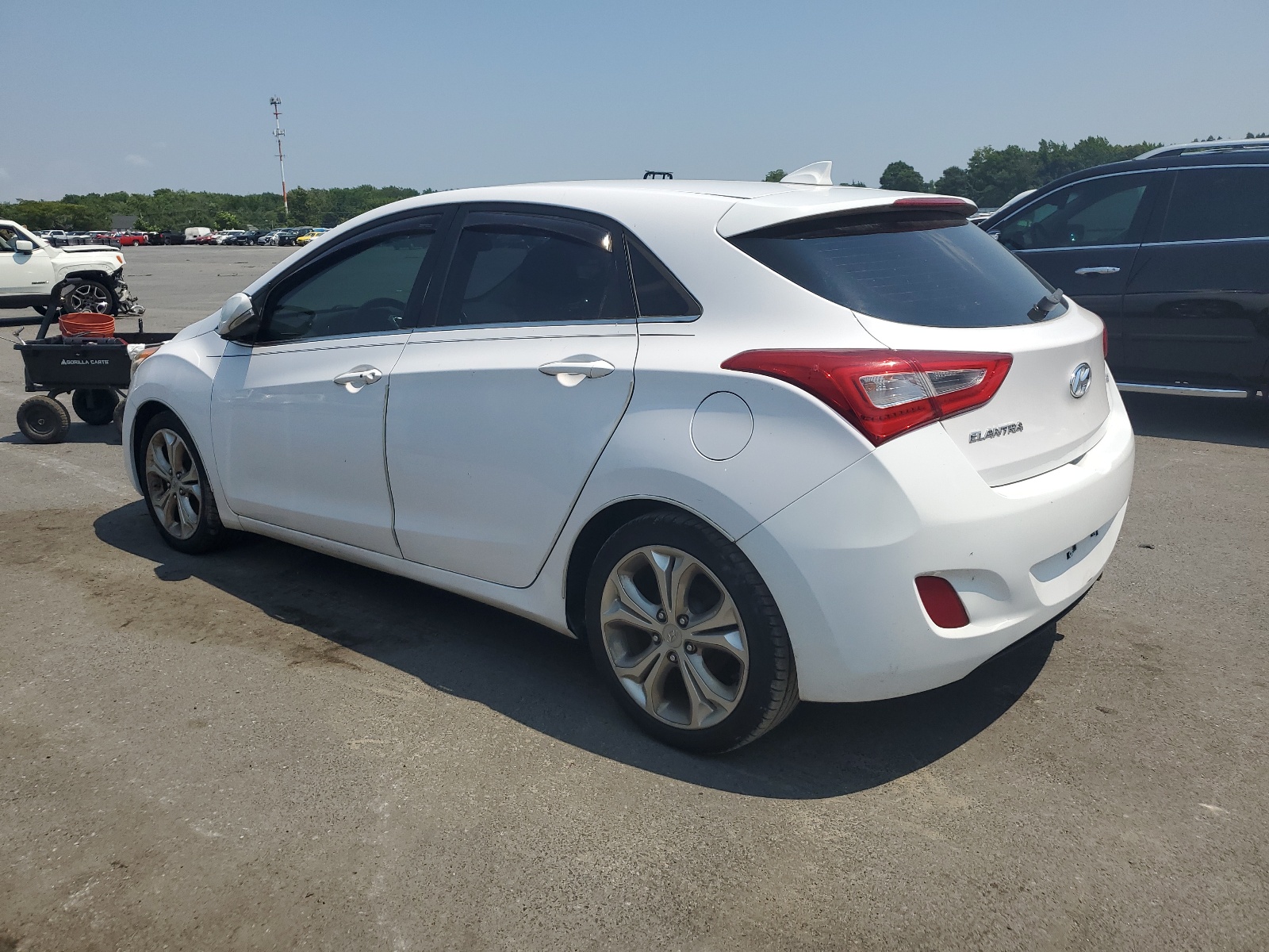 2014 Hyundai Elantra Gt vin: KMHD35LH3EU225919