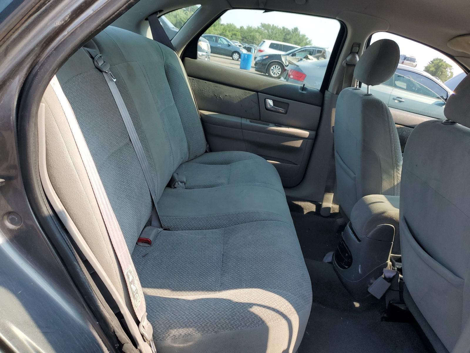 1FAFP52U72G281250 2002 Ford Taurus Lx