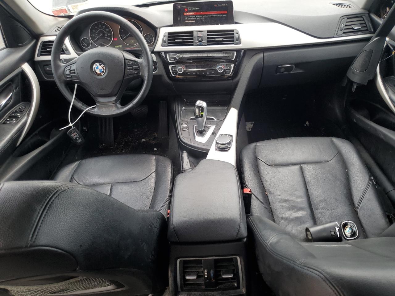 WBA8E5G53JNV03431 2018 BMW 320 Xi