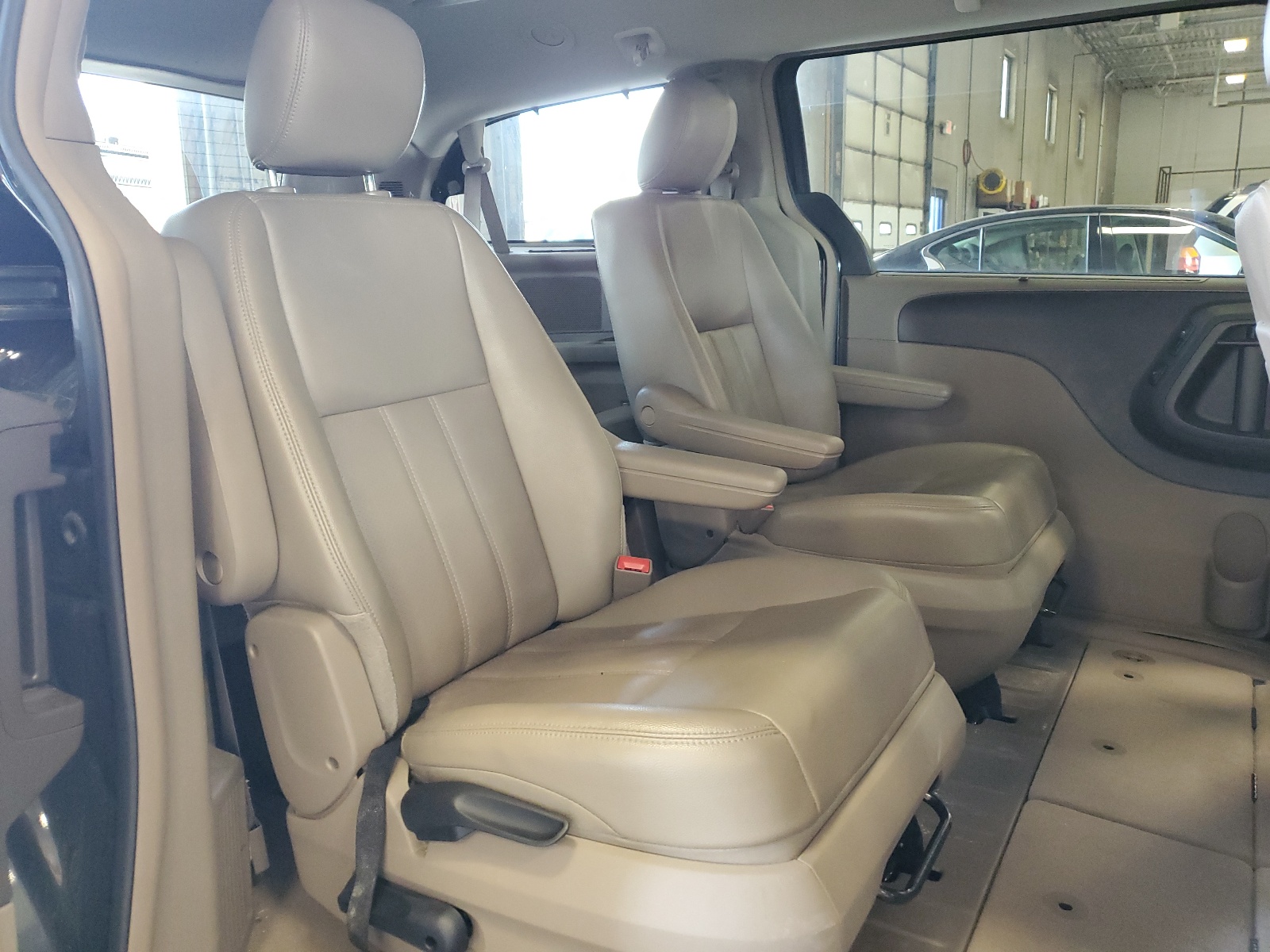 2C4RC1CG2FR539781 2015 Chrysler Town & Country Touring L