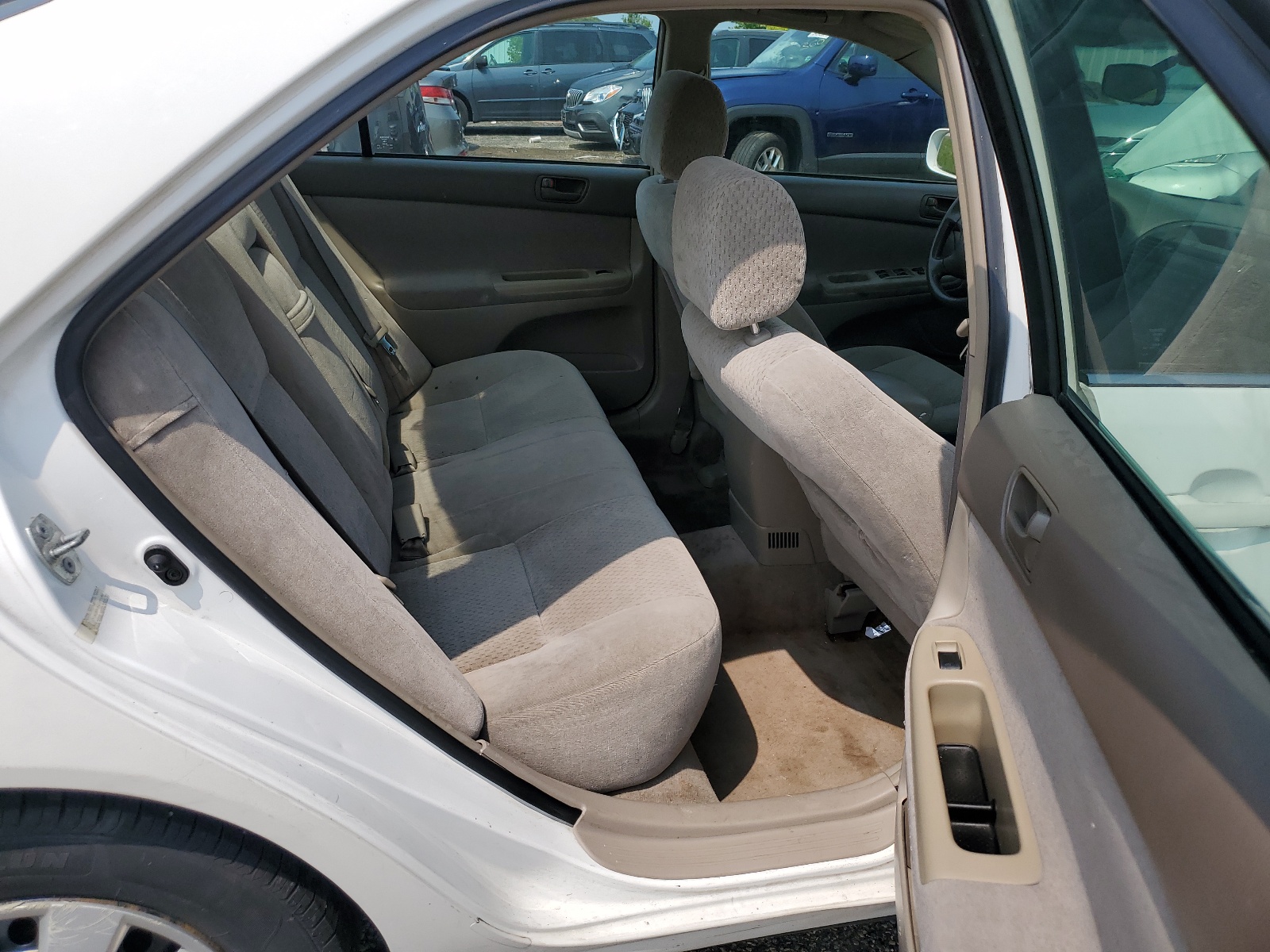 4T1BE32K24U275096 2004 Toyota Camry Le