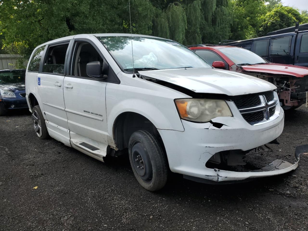 2014 Dodge Caravan - Image 4