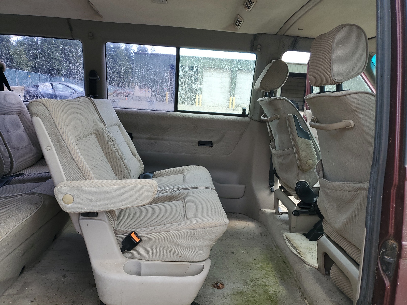 WV2KC0708PH104044 1993 Volkswagen Eurovan Gl