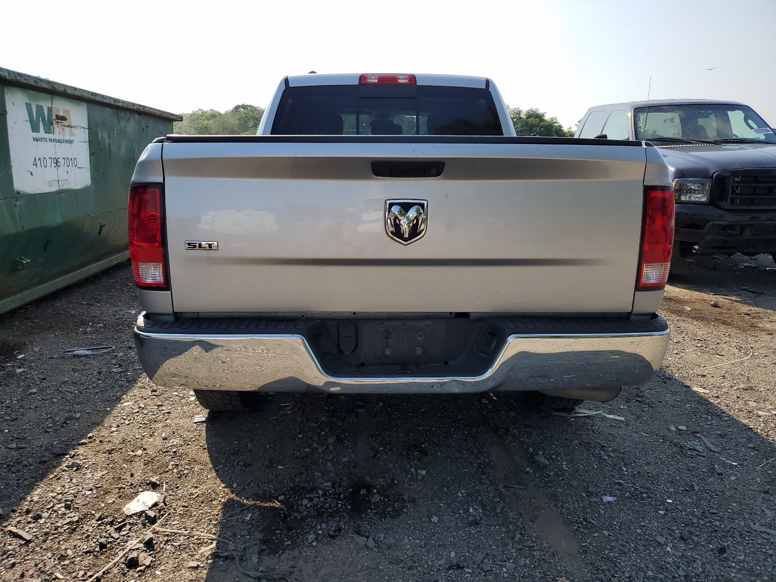 1C6RR6TT9HS695284 2017 Ram 1500 Slt