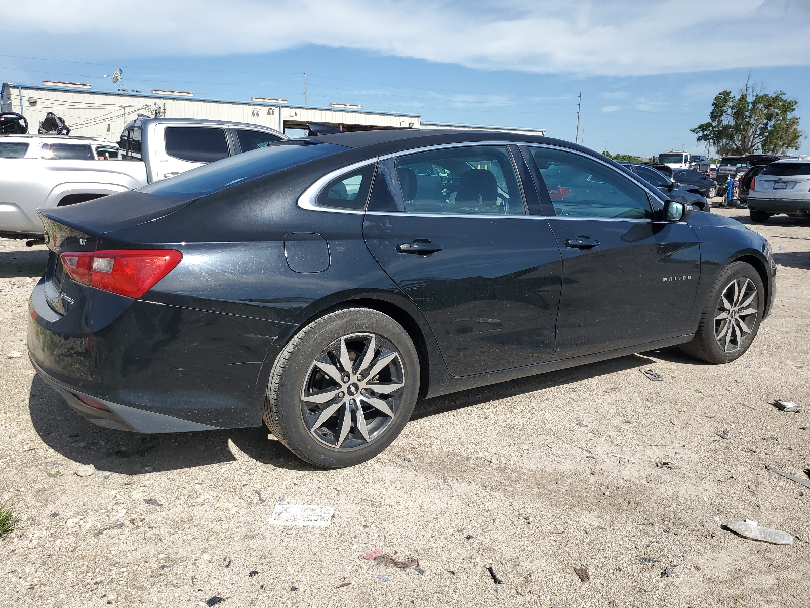 2017 Chevrolet Malibu Lt vin: 1G1ZE5ST3HF180315